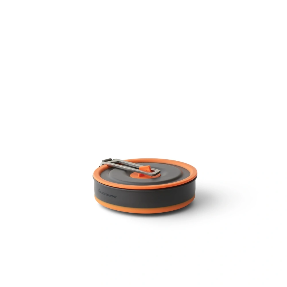 3-teiliges Kochset Frontier 1L für Motorrad-Camping mit kompaktem, zusammenklappbarem Design in Orange und Schwarz.