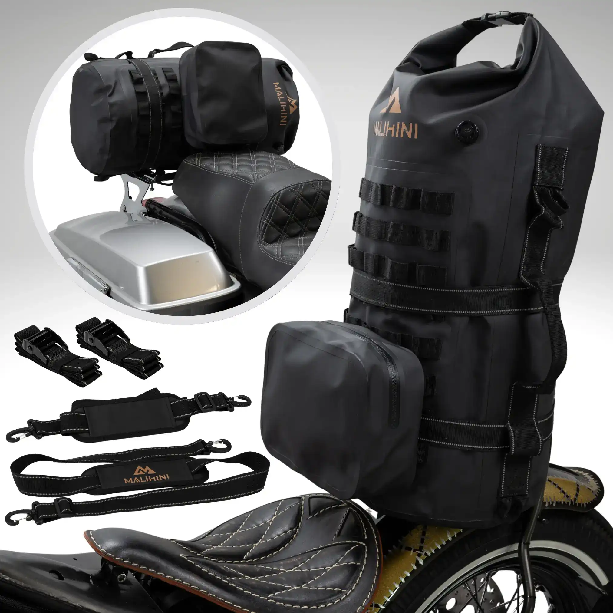 Schwarzer 46L Malibag Drybag für Motorrad-Camping, montiert auf Motorrad, mit Gurten und Zubehör.